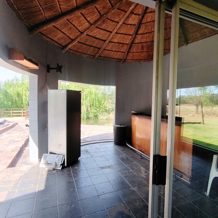 Commercial Property for Sale in Roodewal Free State
